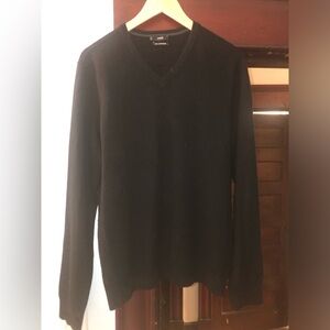 Vince 100% cashmere Black V-Neck Sweater